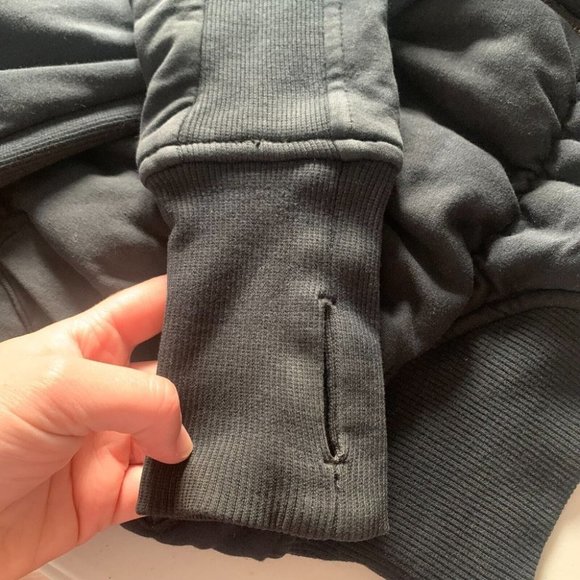 Lululemon Women's Rejuvenate Jacket Black Cropped Puffer Asymmetric Sweater 6 - Picture 5 of 13